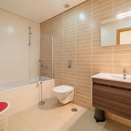 Burguna Apartment, 500m From Apartment Burgau
