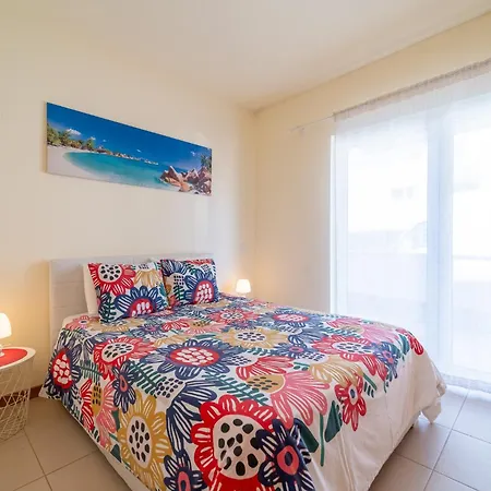 Lejlighed Burguna Apartment, 500m From Burgau